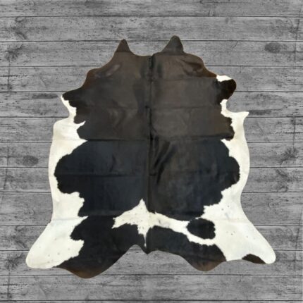 Hair-On Cowhide Rug Dark Brown & White CHR1024