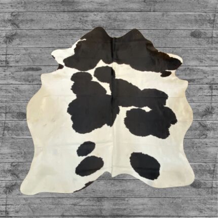 Hair-On Cowhide Rug Black & White CHR37506