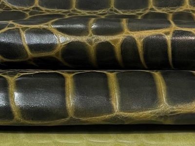 Embossed Leather-Leathermio.com